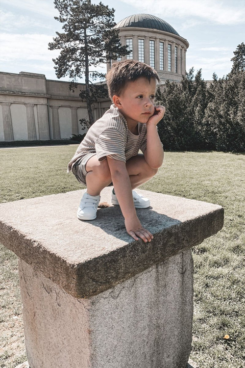 Дитяче спортивне взуття Кросівки біло-чорні Bilbo