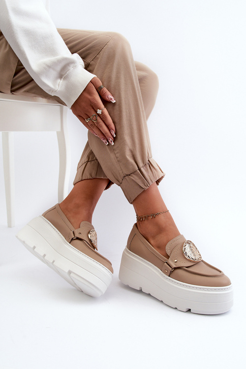 Жіночі шкіряні лофери з орнаментом Zazoo 3458 бежеві