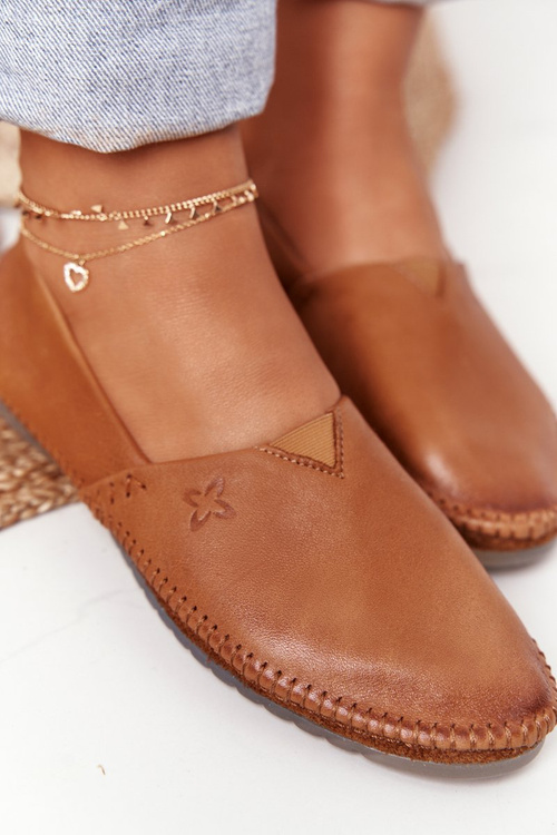 Жіночі шкіряні балетки Maciejka Camel 01930-52