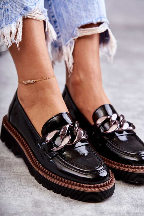 Лаковані лофери на чорній платформі Reidun