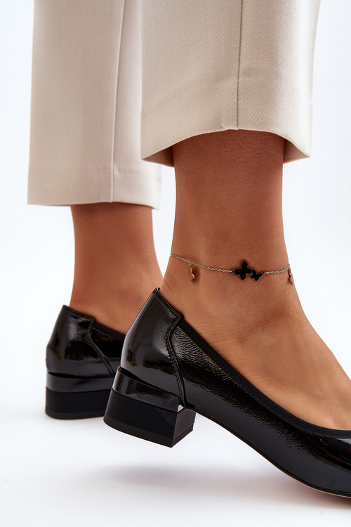 Чорні лаковані туфлі на каблуці Ilvanna