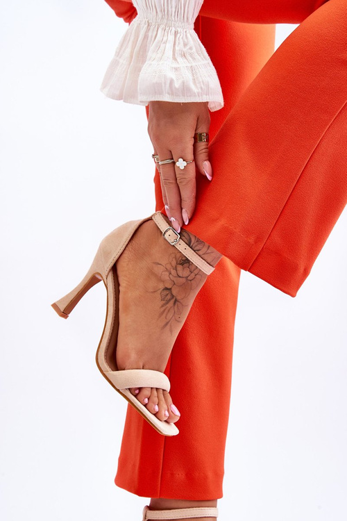 Жіночі замшеві босоніжки на підборах бежеві Rousses