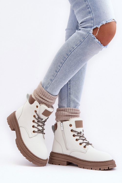 Жіночі черевики на підкладці зі штучного хутра білі фенан