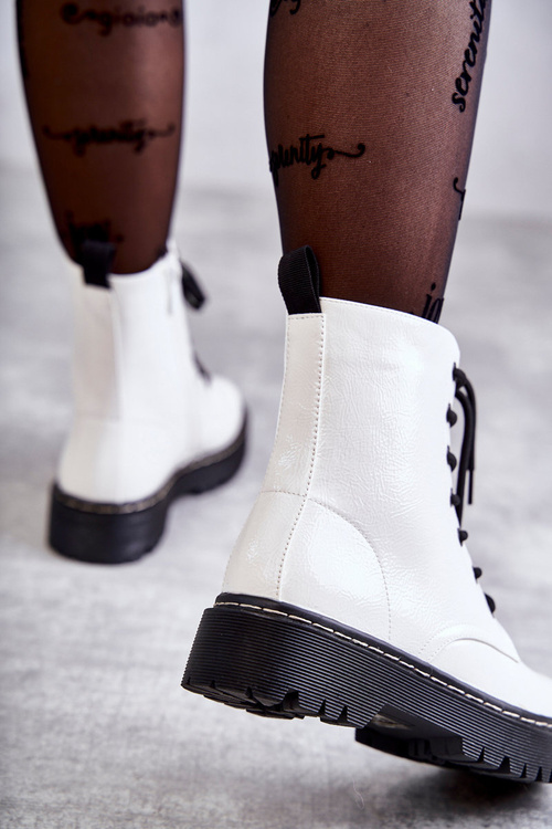 Жіночі черевики на плоскому ходу білі Kognito