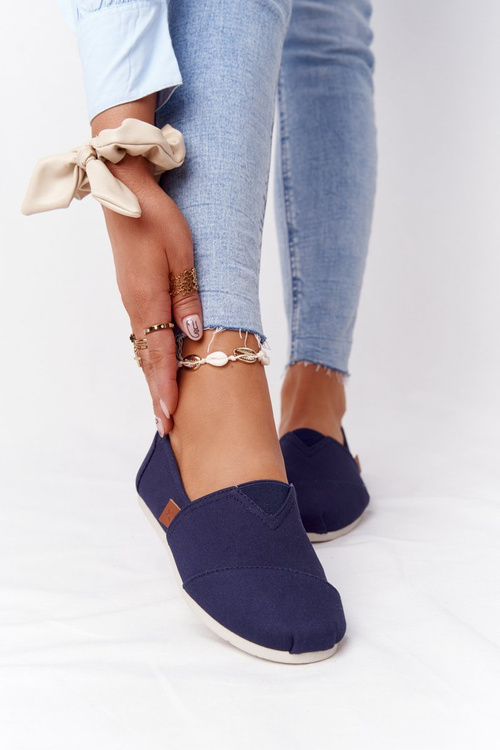 Жіночі еспадрільї темно-сині в неробочий час