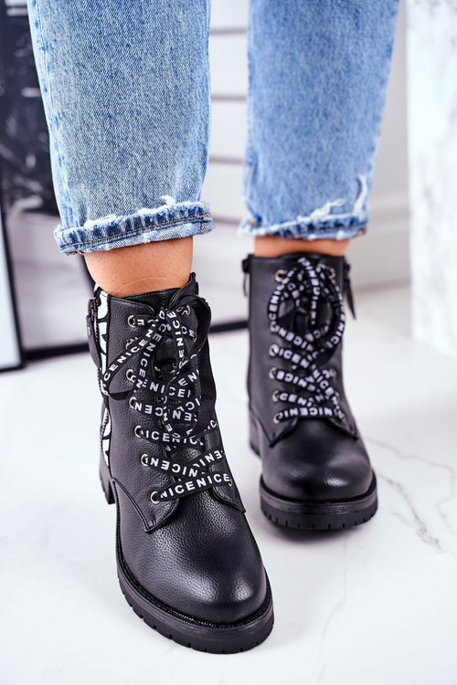 Жіночі черевики на плоскій підошві Black Verso