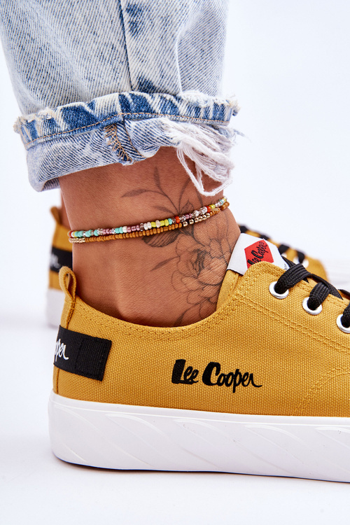 Жіночі кросівки Lee Cooper LCW-23-44-1649L жовті