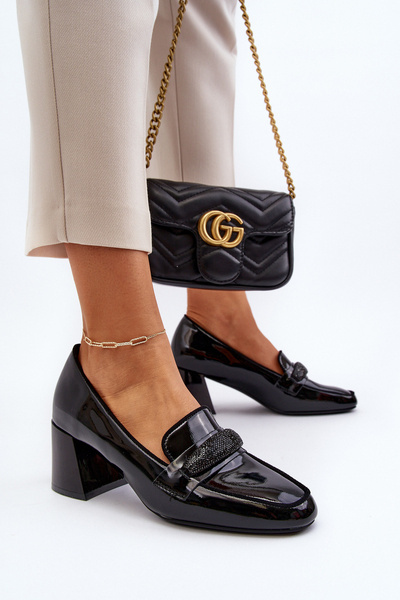 Чорні лаковані туфлі з орнаментом Samassa