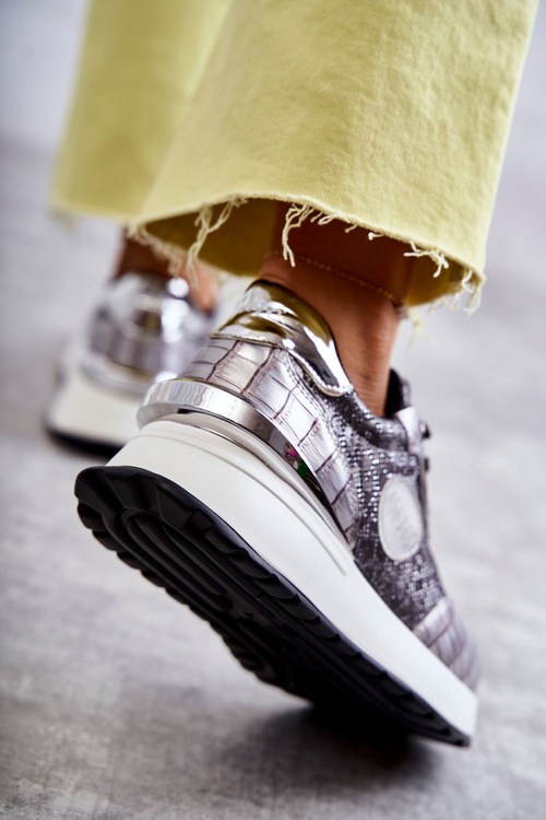 Жіноче спортивне взуття на танкетці GOE KK2N4083 Silver