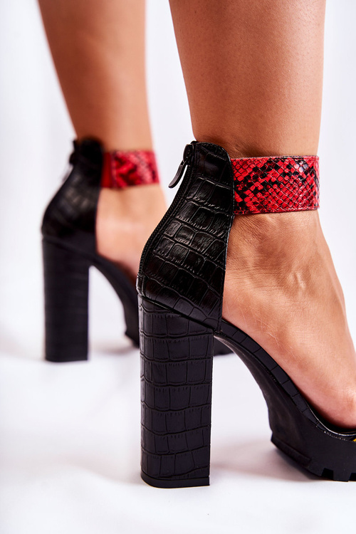 Модні босоніжки на масивній планці різнокольорові Elisen