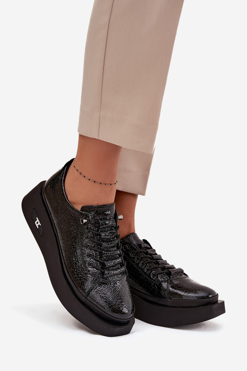 Шкіряні лаковані жіночі туфлі на платформі Artiker 57C2041 Чорний