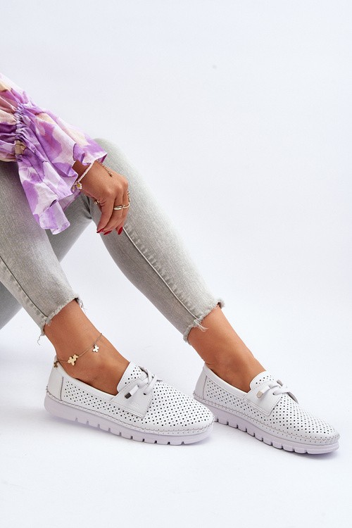 Білі жіночі шкіряні туфлі Darnissa