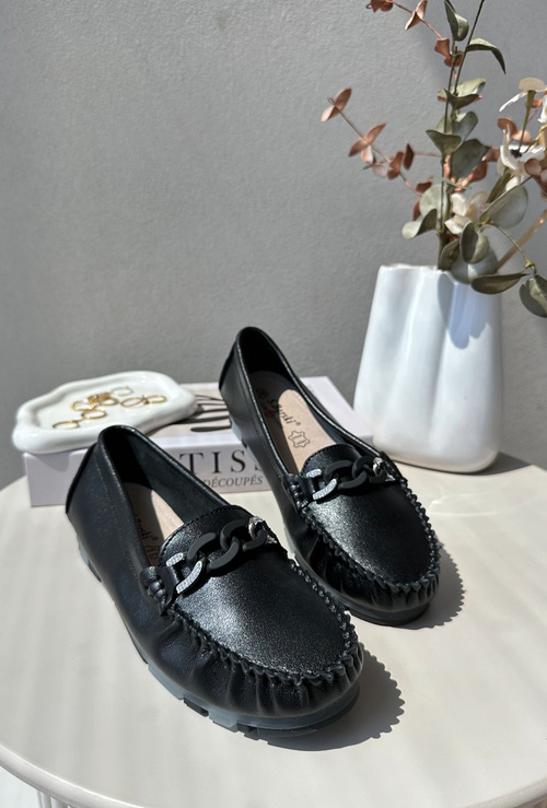 Жіночі чорні шкіряні мокасини з орнаментом S.Barski LR339