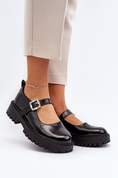 Жіночі лаковані лофери з декоративною пряжкою чорного кольору Lindnessa