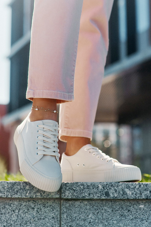 Жіночі Текстильні Кросівки Big Star RR274407 Бежеві