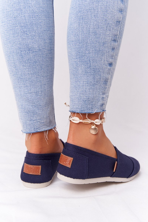 Жіночі еспадрільї темно-сині в неробочий час