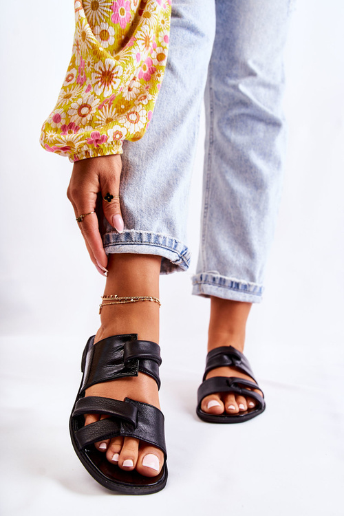 Зручні шкіряні жіночі тапочки Maciejka 05549-01 Чорні