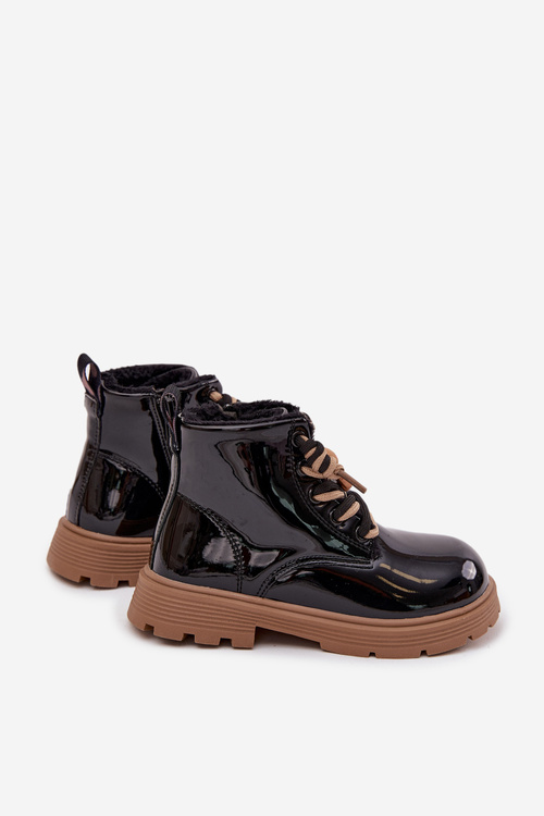 Теплі дитячі лаковані чоботи на шнурівці з ремінцем ведмедя чорні Jovellea