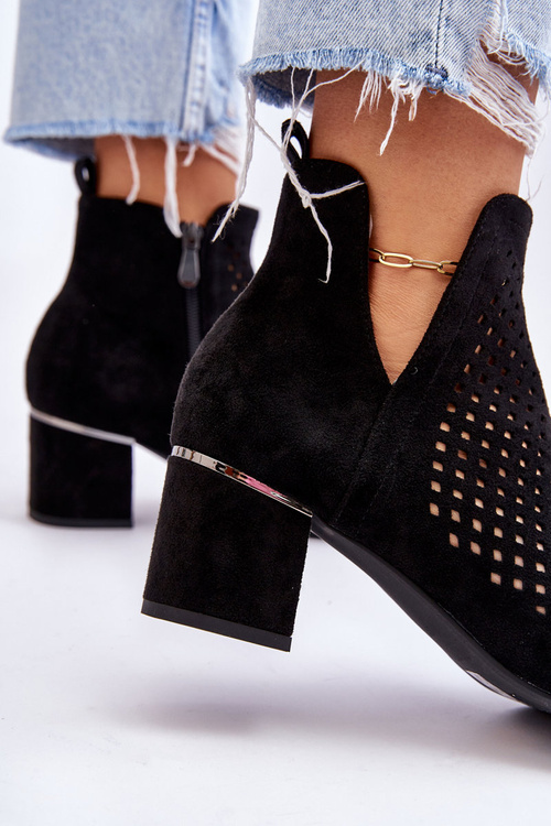 Ажурні замшеві чоботи з вирізом на каблуці Black Blakely