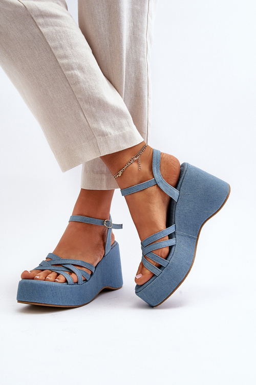 Сині босоніжки на платформі та танкетці Oporia