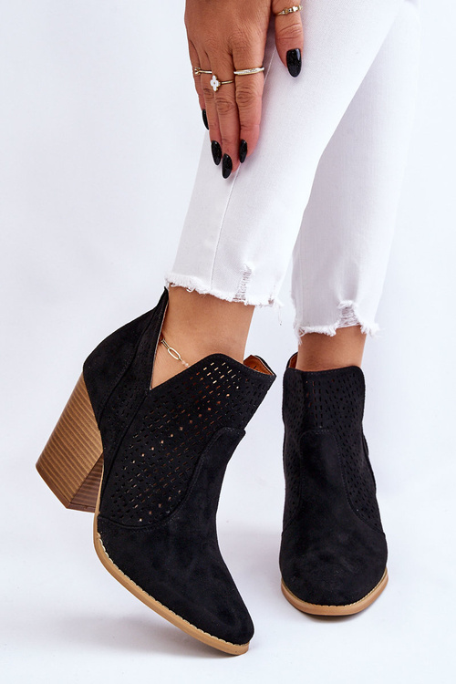 Жіночі чоботи на шпильці замшеві ажурні чорні відтінки