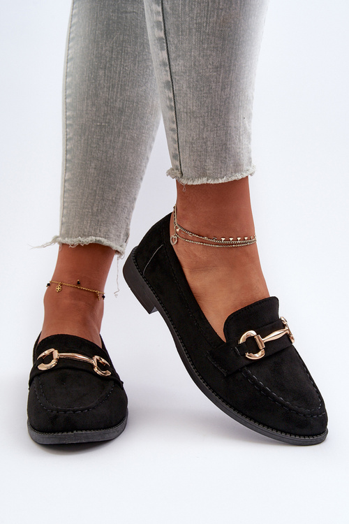 Жіночі лофери на плоскій каблуці з прикрасами чорного кольору