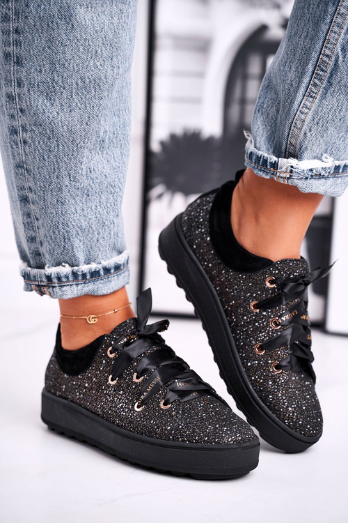 Жіночі кросівки Elegant Leather Laura Messi Black 2045