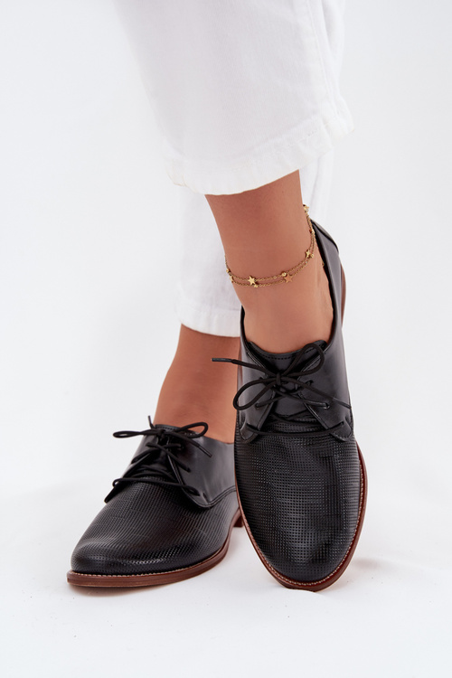 Жіночі шкіряні елегантні шнурівки Zazoo 4238 Чорні