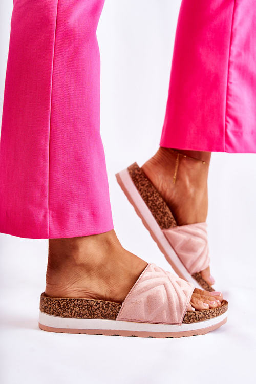 Жіночі замшеві тапочки на масивній платформі рожеві Heritta