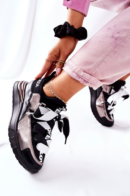 Спортивні кросівки Взуття чорно-сріблясте Dexla