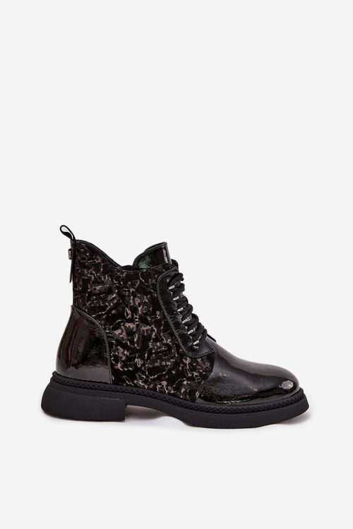 Лаковані жіночі черевики з підкладкою D&A CR52-613 Чорні