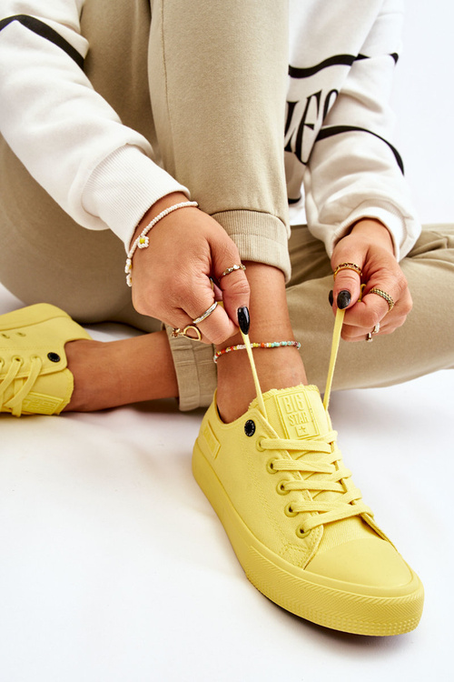 Жіночі класичні низькі кросівки Big Star LL274026 Жовті