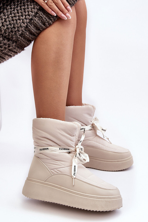 Жіночі зимові черевики з декоративною шнурівкою світло-бежевого кольору Siracna