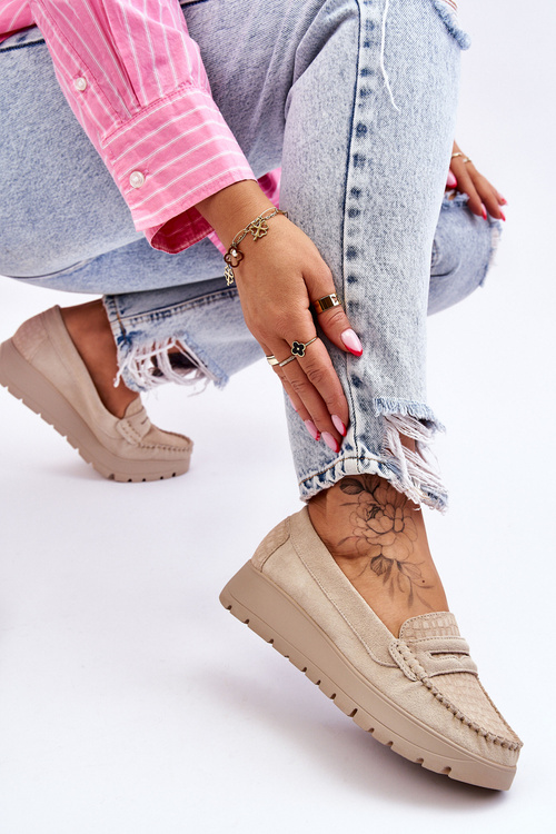 Замшеві лофери на платформі світло-бежеві Milana