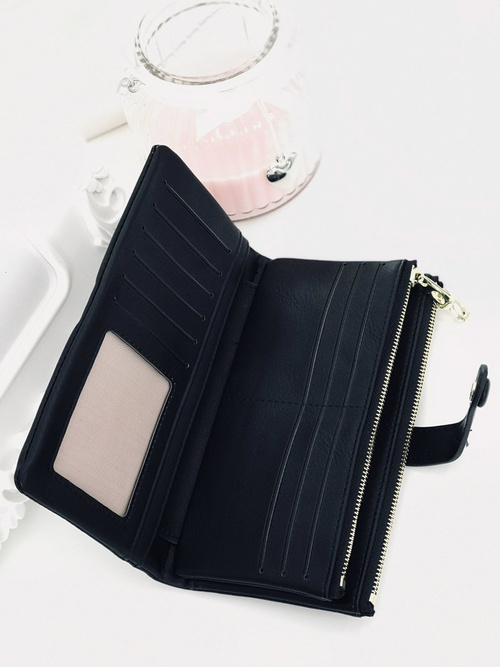 Великий жіночий чорний гаманець із золотою фурнітурою