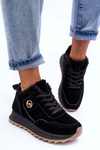 Шкіряне спортивне взуття з утепленою платформою чорного кольору