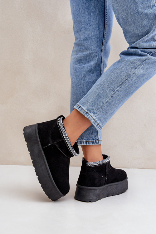 Снігоступи на платформі з декоративною вишивкою чорні Heslania