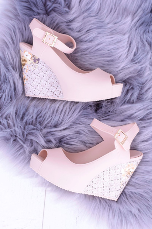 Жіночі бежеві босоніжки Nemesis Anchor