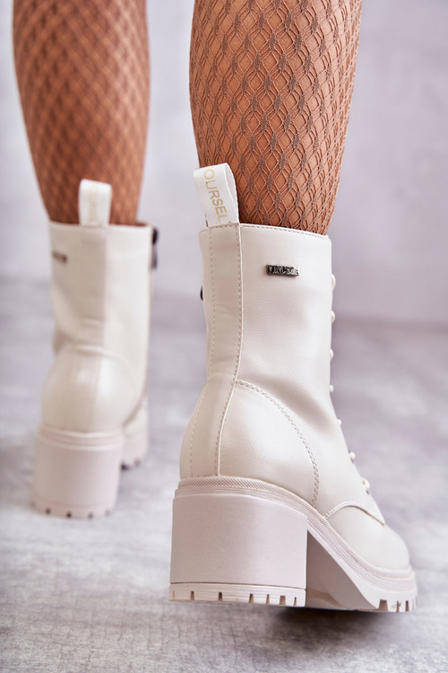 Жіночі теплі черевики на високому каблуці світло-бежеві Grethe