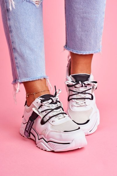 Спортивне жіноче взуття Elenis білі