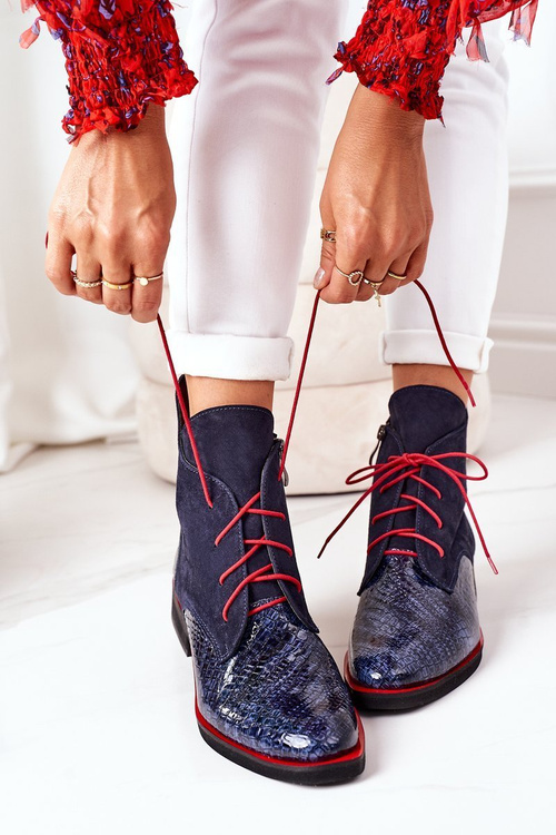 Шкіряні черевики з візерунком «крокодил» темно-синього кольору Cheyenne