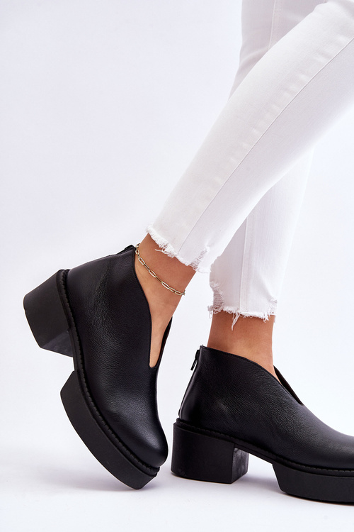 Шкіряні чоботи на масивних підборах Nicole 2795/056 Чорні