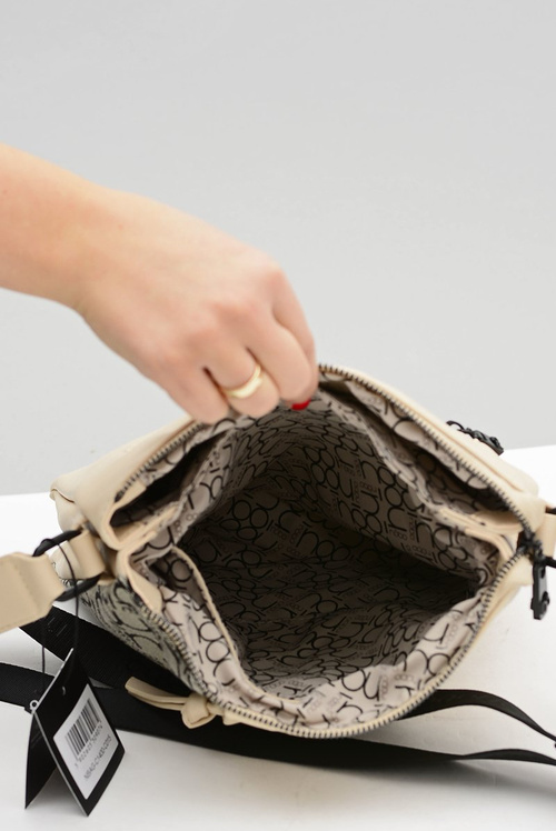 Жіноча сумка Letterman середнього розміру бежевого кольору Nobo