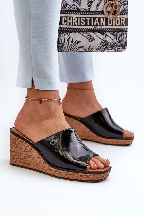 Жіночі лаковані босоніжки на танкетці Sergio Leone KL213 Чорні