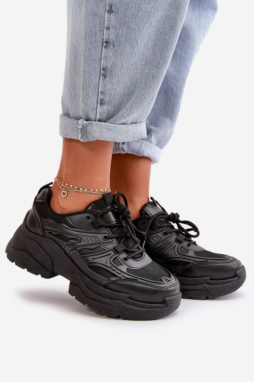 Жіночі спортивні кросівки на масивній підошві Lerista чорного кольору