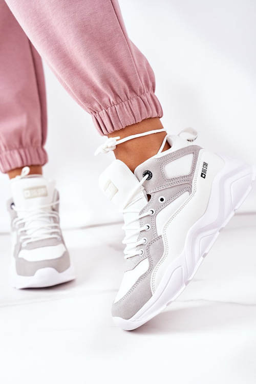 Жіноче спортивне взуття Big Star GG274643 Білий