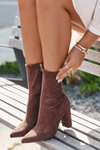 Жіночі чоботи на підборах із швами коричневі Rosivelle