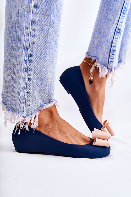 Жіночі гумові балетки з бантом Темно-сині квіточки