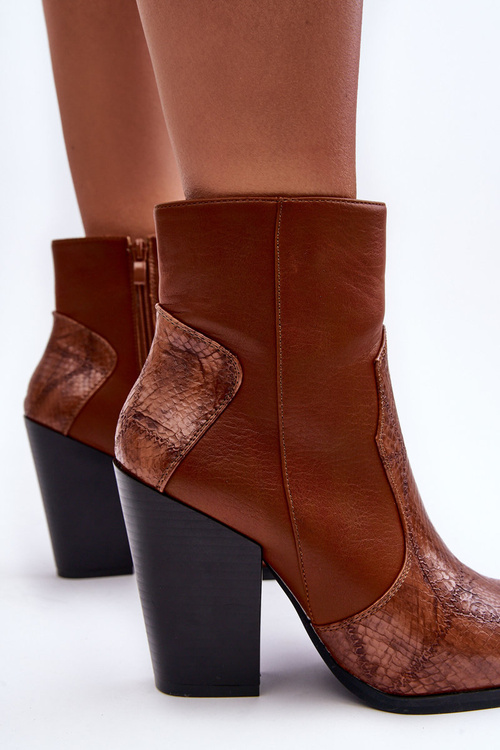 Жіночі шкіряні ковбойські черевики коричневого кольору Fiorene