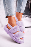 Жіночі пухнасті тапочки на платформі фіолетового кольору